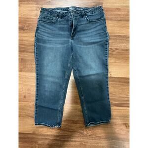 Lee Midrise Capri Size 16
